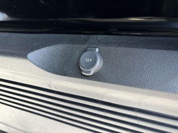 Car image 38