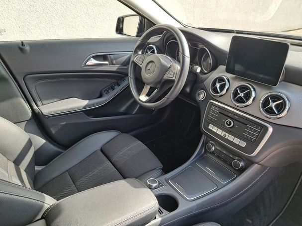 Mercedes-Benz GLA 180 90 kW image number 15