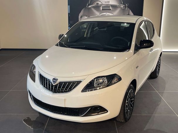 Lancia Ypsilon 53 kW image number 1