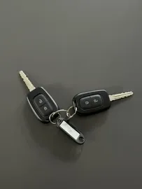 Car image 26