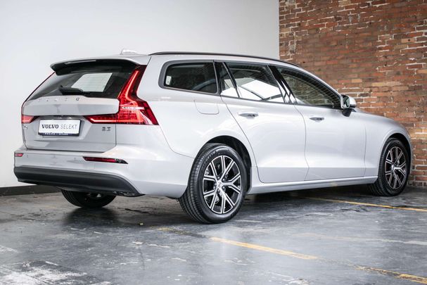 Volvo V60 B3 Essential 120 kW image number 3