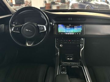 Car image 41