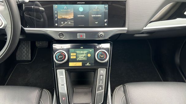 Jaguar I-Pace EV320 SE 235 kW image number 15