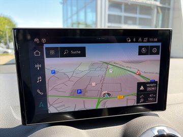 Car image 25