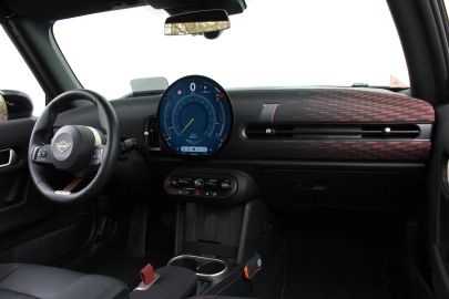 Car image 35