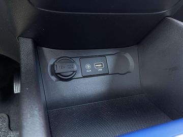 Car image 23