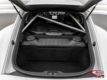 Car image 35