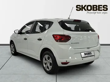 Car image 5