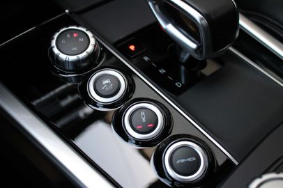 Car image 37