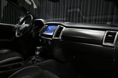 Car image 35