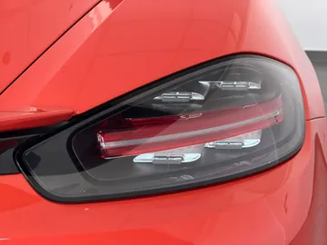 Car image 28