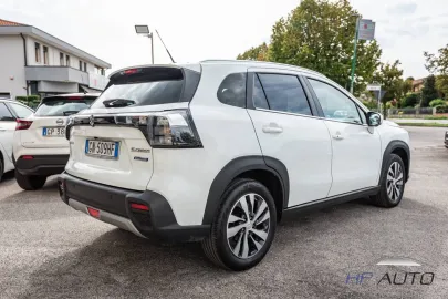 Car image 4