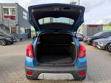 Car image 43