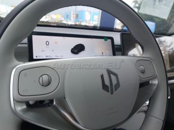 Car image 42