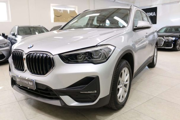 BMW X1 sDrive18d Advantage 110 kW image number 1