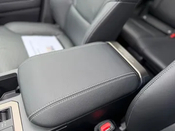 Car image 42