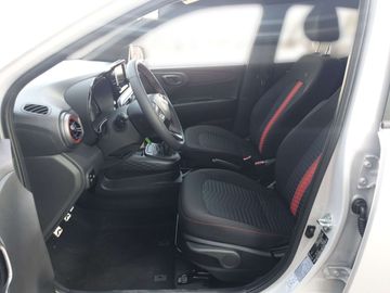 Car image 10