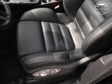 Car image 49