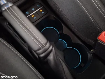 Car image 40