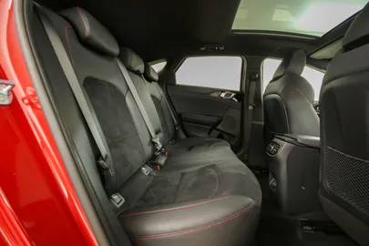 Car image 25