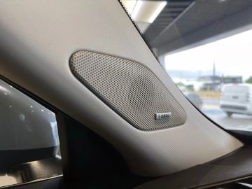 Car image 36