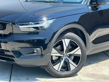 Car image 34
