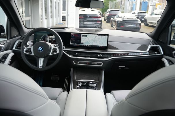 BMW X5 50e xDrive 360 kW image number 30