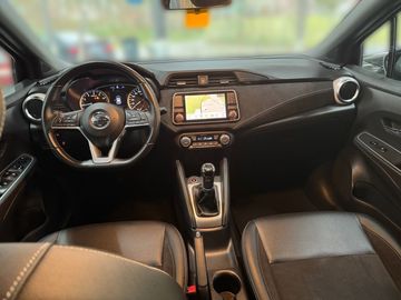 Car image 11