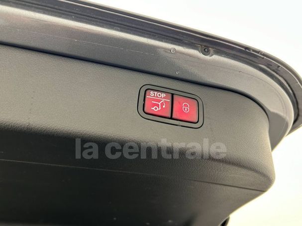 Mercedes-Benz C 300 230 kW image number 22