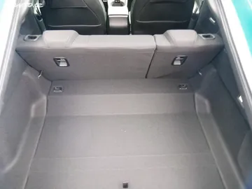 Car image 31
