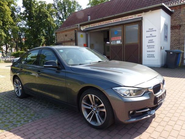 BMW 320i 135 kW image number 2