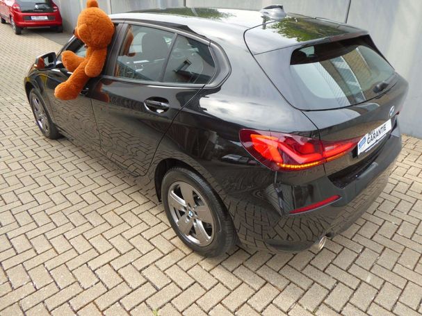 BMW 118i Advantage 100 kW image number 3