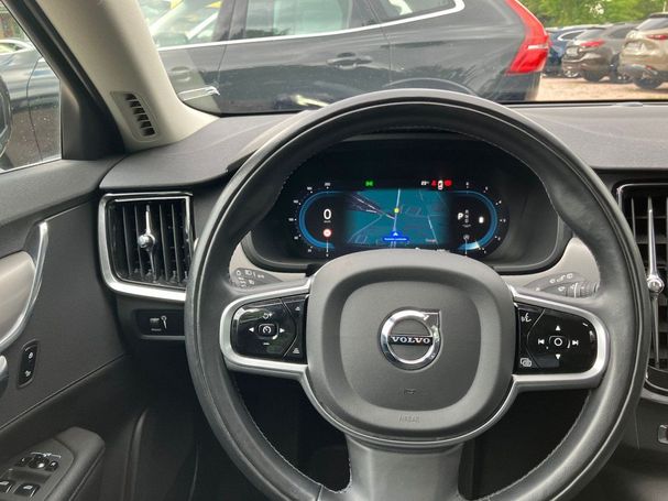 Volvo V90 B4 AWD Momentum 145 kW image number 14