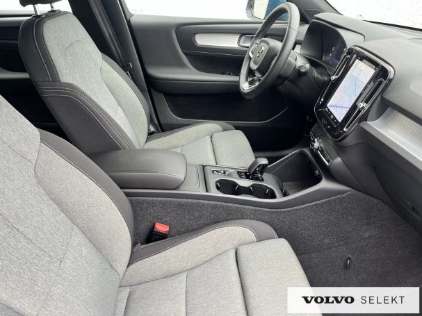 Volvo XC40 B3 Core 120 kW image number 25