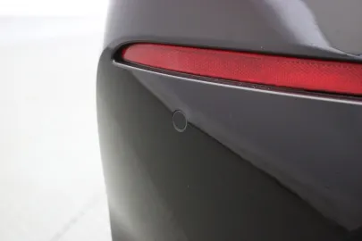 Car image 33