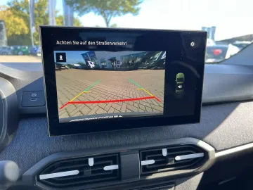 Car image 27