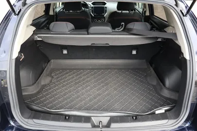 Car image 35