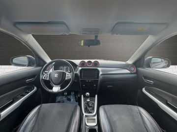 Car image 11