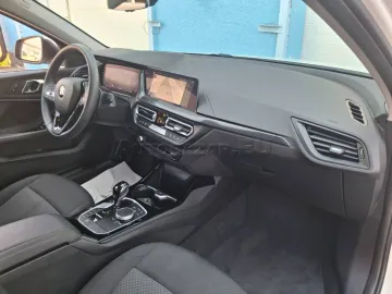 Car image 39