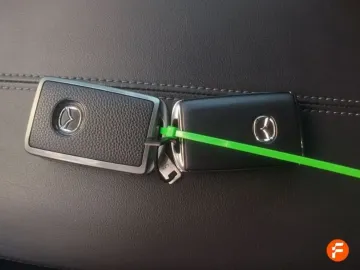 Car image 27