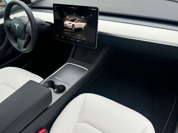 Tesla Model 3 Performance AWD 377 kW image number 13