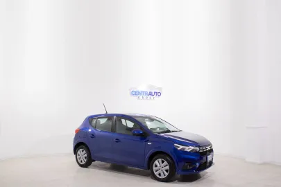 Car image 3