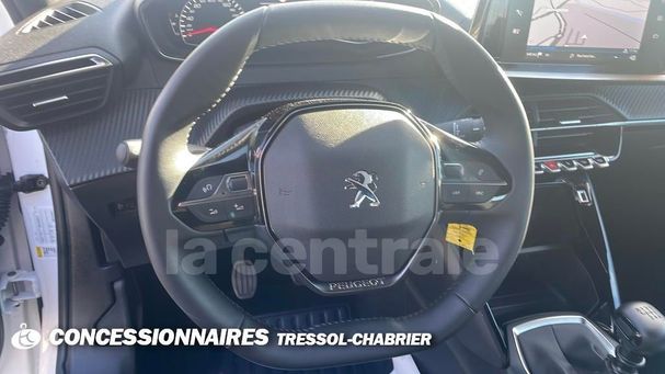 Peugeot 2008 PureTech 130 96 kW image number 10