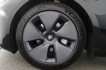 Car image 48