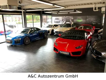 Car image 32