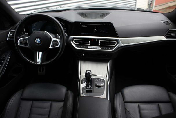 BMW 330 e Touring M Sport xDrive 215 kW image number 20