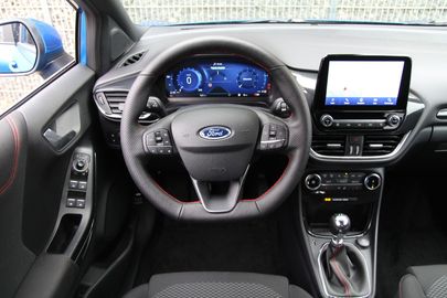 Car image 15