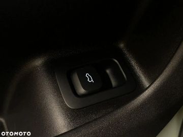 Car image 39