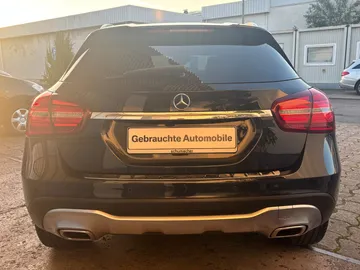 Car image 39