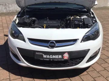 Car image 19